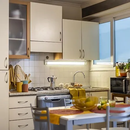 Loft A 50 Mt Dal Mare Con Parcheggio E Terrazzo Apartman Diano Marina