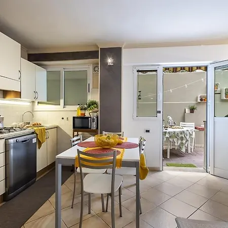 Apartman Loft A 50 Mt Dal Mare Con Parcheggio E Terrazzo