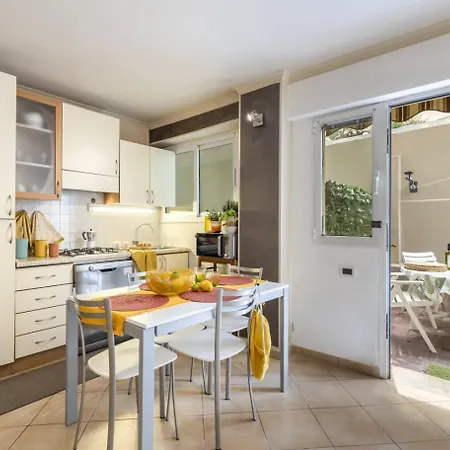 Apartman Loft A 50 Mt Dal Mare Con Parcheggio E Terrazzo